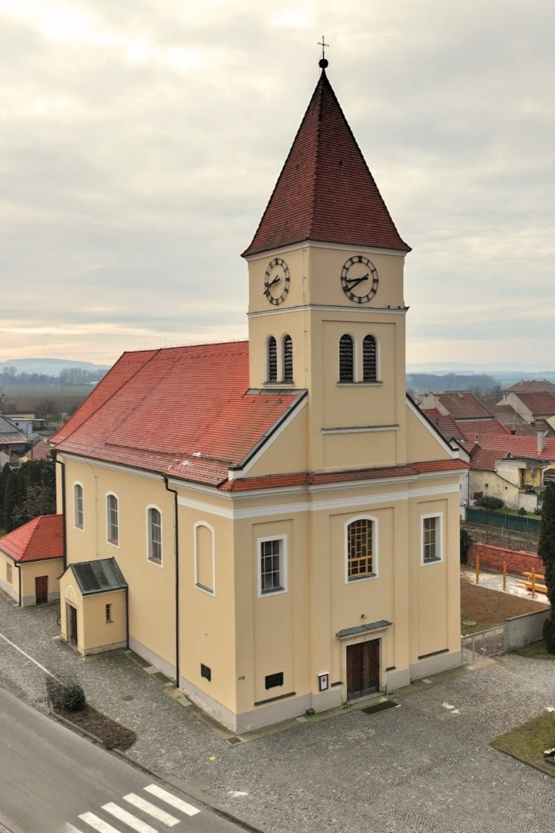 Farnost Ostrožská Nová Ves